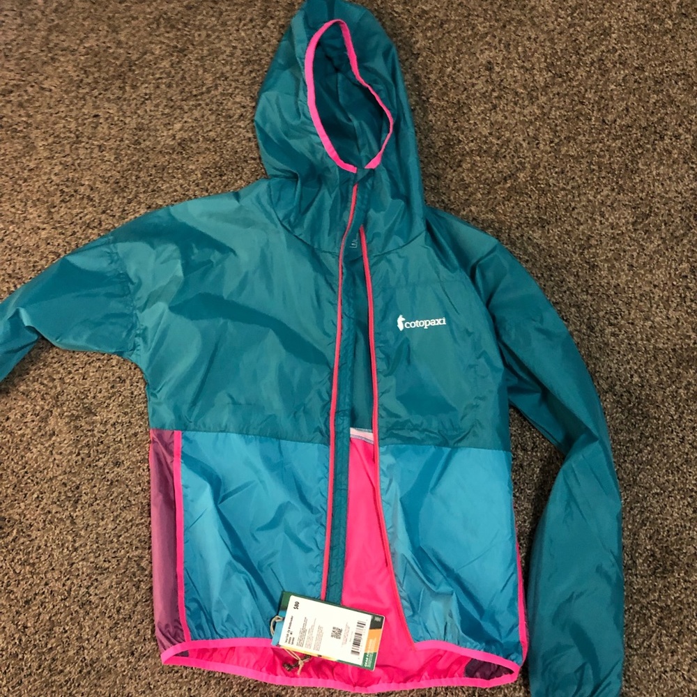 Cotopaxi Windbreaker